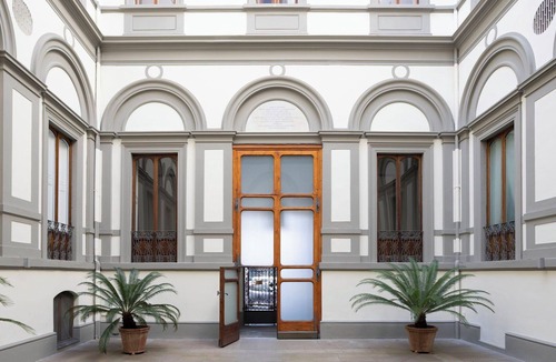 Santa Maria Novella Apartment | Apartment in Florence with 5 bedrooms sleeps 10