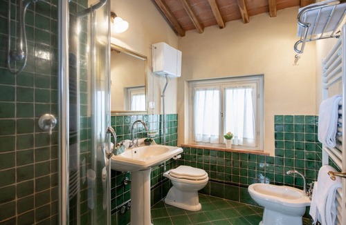 Siena Apartment | Apartment in historic Villa "IL MANGIA": view & authentic hospitality in Siena