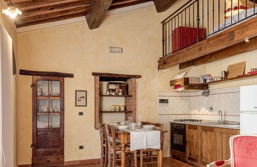Pian di Sco Apartment | Apartment 'Le Balze' with Shared Pool, Shared Terrace and Wi-Fi