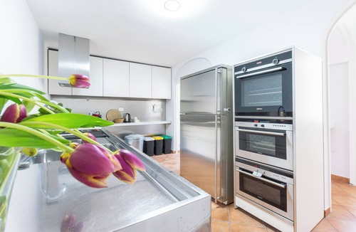 Rione VII Regola Apartment | Apartment located on the main floor of a historic building in the center of Rome