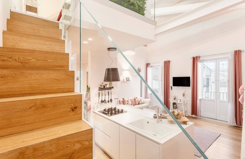 Albergheria Apartment | Apartment 'Mia' with Balcony, Wi-Fi and Air Conditioning