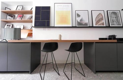 Rione III Colonna Apartment | Apartment Place Art by Luxury Getaways