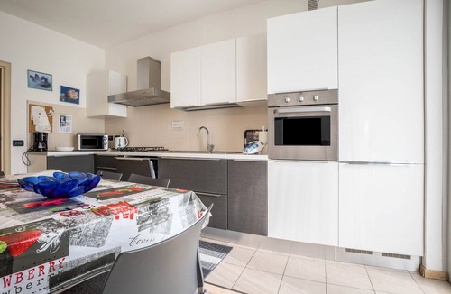 Riva del Garda Apartment | Apartment "Verde House 2" with Mountain View, Balconies, Shared Garden & Wi-Fi