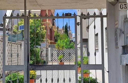 Prenestino-Centocelle Apartment | Appartamento a Roma - A&M House Per Vivere Roma in Libertà. Metro C a 200mt