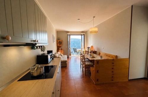 Aer Apartment | Appartamento Algarda by Theater Home - with marvellous lake view
