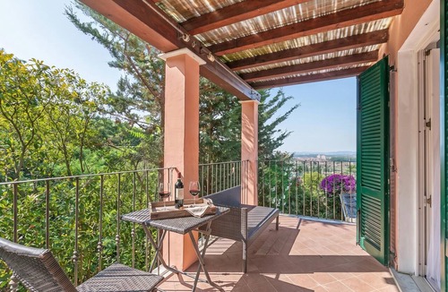 Ripa-Pozzi-Ponterosso Apartment | Appartamento Miramare - Amazing View in Versilia, Seravezza, Italy