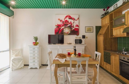 Cinquale Apartment | Appartamento Residence Henderson by Interhome