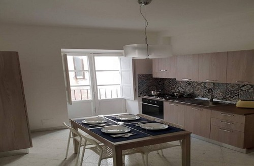 Old Town Apartment | Appartamento “ TE & ME ” si trova nel cuore di Cefalù.