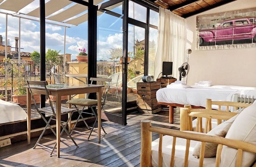 Trastevere Apartment | Artistic Loft, Terrace with a spectacular view of Trastevere!