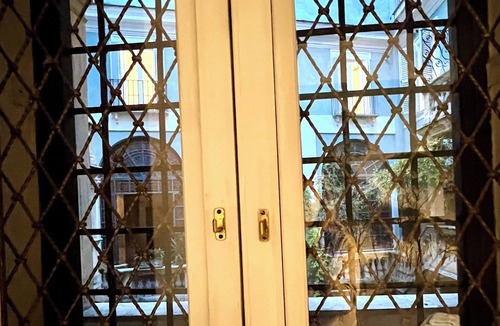 Rione VII Regola Apartment | Authentic roman elegance in Campo dei Fiori
