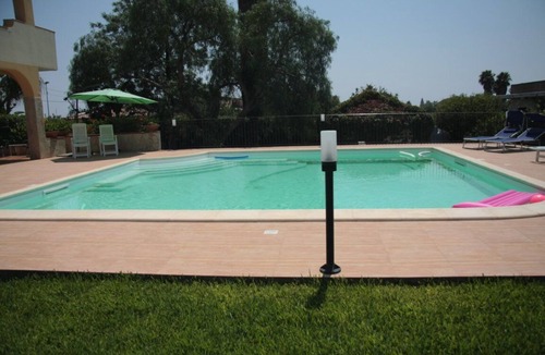 Fontane Bianche Villa | Awsome Villa with large Private Pool, Garden & Terrace + Wifi & Bikes