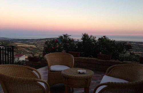 Agrigento House | B&B MonteMare-Apartment on the 2nd floor for 12 people