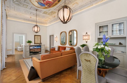 Santa Croce Apartment | Barone Achille -La Dimora degli Affreschi Florence