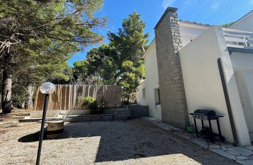 Procchio Villa | Beachfront villa with direct access – Procchio