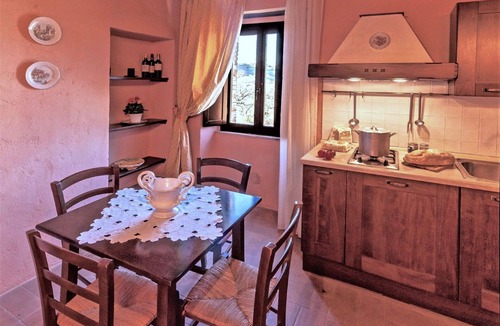 Monte Castello di Vibio Villa | Beautiful private villa with hot tub, private pool, WIFI, TV, pets allowed and panoramic view