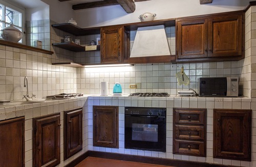 Cortona Apartment | Beautiful apartment for 6 people with WIFI, A/C, pool, TV and panoramic view