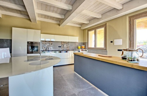 Peccioli Villa | Beautiful private villa for 12 people with A/C, WIFI, private pool, TV, patio and panoramic view