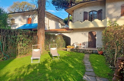 Poveromo House | Beautiful villa for 5 guests with WIFI, A/C, TV, terrace and pets allowed, close to Forte Dei M.