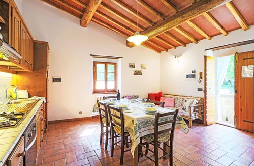 Torsoli House | Beautiful villa for 12 people with private pool, WIFI, TV, balcony, pets allowed and panoramic .