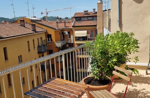 San Donato-San Vitale Apartment | Bellavista Appartamentino con Terrazza Panoramica