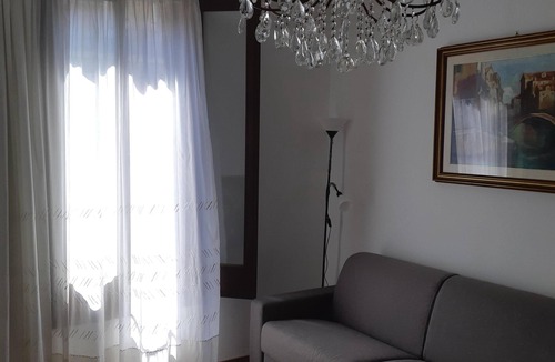 Cannaregio Apartment | Cà Valeria - A CLASSIC SUNNY 1ST FLOOR VENETIAN HOUSE IT027042C2LNNVIZAW