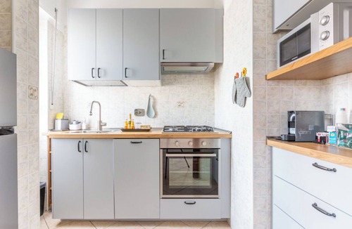 Universita Apartment | Camesena 40 | 2BR Apartment for 4 with Balcony near Tiburtina