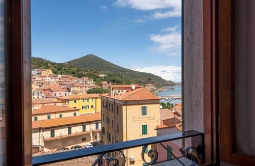 Rio Marina Apartment | Casa al secco apartment with sea view in the heart of Rio Marina