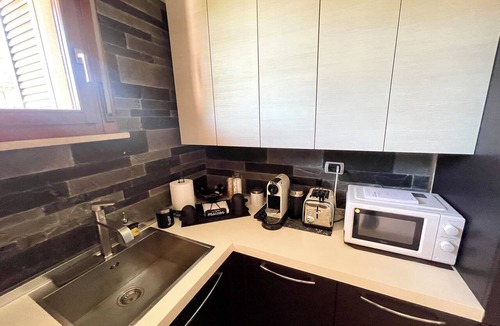 Zona XVI Torrenova Apartment | CASA BERTO ANAGNINA: 70-SQUARE-METER APARTMENT WITH PARKING SPACE NEAR THE ANAGNINA METRO STATION