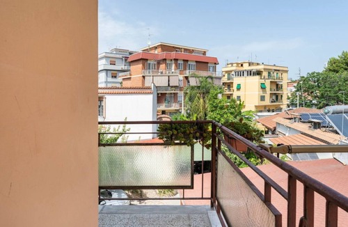 Prenestino-Centocelle Apartment | Casa di Tina - Luminosa e vicino Metro C