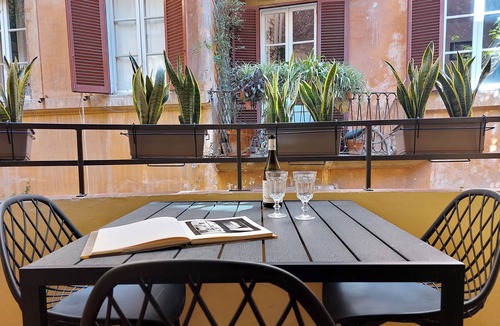 Rione V Ponte Apartment | Casa Navona - Two Bedroom Apartment, Sleeps 6