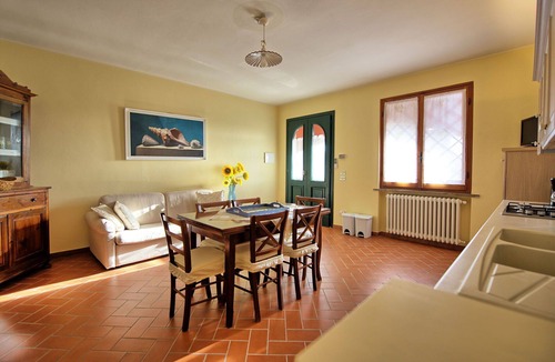 Certaldo Apartment | Casa Rossa 6 - Apartment with swimming pool
