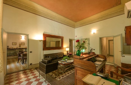 Sant' Ambrogio Hotel | Casa Rovai Guest House