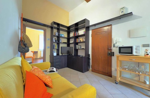 Porta al Prato Apartment | Casa Spontini, cozy apartment with balcony