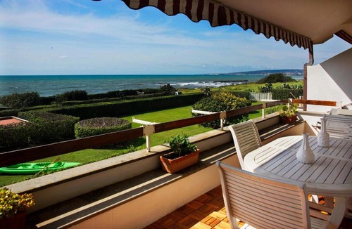 Santa Severa Apartment | CASASANTOSA un tuffo in mare e sport