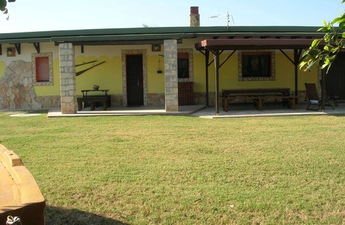Avola Villa | Chalet with private pool for 10 people and Double villa for another 20 people