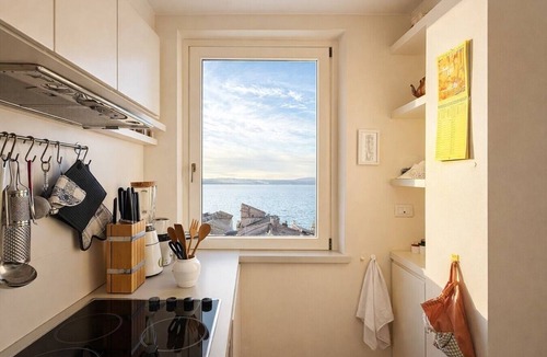 Lake Bracciano House | Charming 2-Bedroom Home | Terrace & Great Lake View
