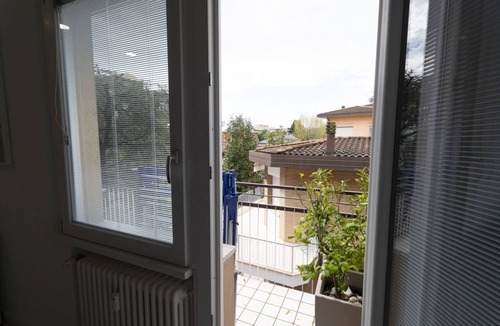 Marina Centro Apartment | Charming 90 sqm apartment, perfect for 4 people, located on the third floor of a building with a lift (NOT suitable for disabled people - there are some steps to access it).The property is centrally located, a few steps from the sea and well connected to