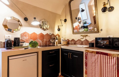 Quartiere XVII Trieste Apartment | Charming apartment in Rome a stone's throw from Villa Ada and Villa Borghese