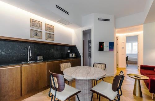 Quartiere XVII Trieste Apartment | Chigi Home