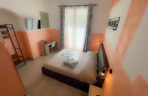 Nomentano Apartment | Cinemovie Guesthouse