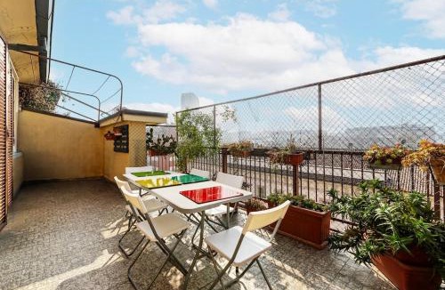 Guastalla Apartment | City center rooftop with terrace in porta Romana