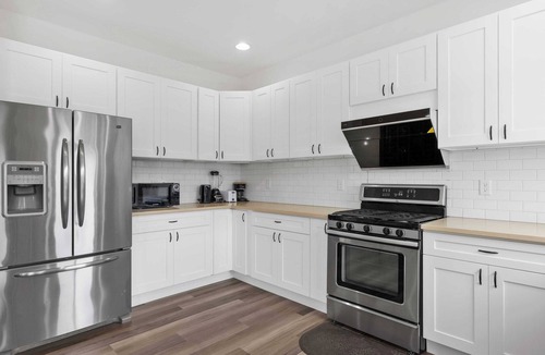 Bothell House | Comfortable 4BR Home｜ Main Floor Bedroom & Patio｜ Dedicated Workspace #41847