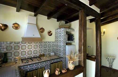 Collesano Villa | Cosy apartment in villa with WIFI, A/C, pool, TV, terrace and panoramic view, close to Cefalù