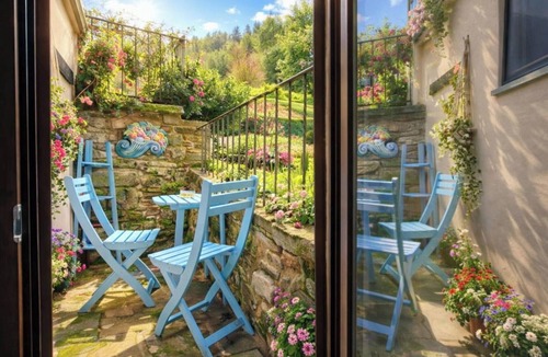 Palazzuolo sul Senio Apartment | Cosy apartment for 2 people with WIFI, TV, patio and pets allowed