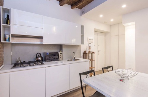 Monti Apartment | Cosy apartment for 4 guests with WIFI, A/C and TV