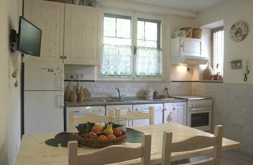Sassetta Apartment | Cosy apartment for 6 guests with WIFI and TV