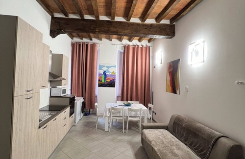 Centro Storico Apartment | Cozy one-bedroom apartment with full kitchen in the historic center
