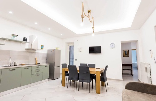 Sant'Antonio Abate House | Cozy vacation home ideal for families and groups of friends
