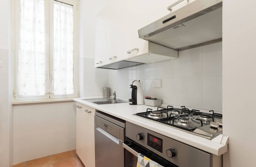 Rione IV Campo Marzio Apartment | Cross Palace apt. 4 - 3 rooms/P.zza di Spagna