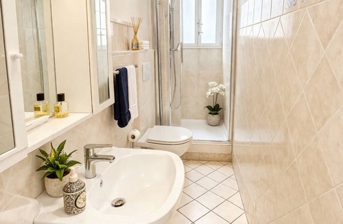 Rome Province Apartment | Dolce vita room center of Rome